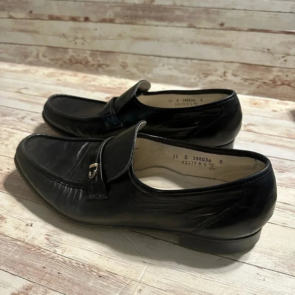 Florsheim Imperial Mens Size 11 C Black Soft Leather Loafer Shoes Vintage - Picture 3 of 11